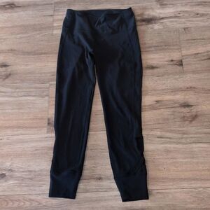 EUC Lululemon black joggers sz 6